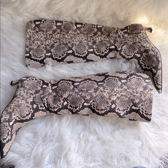 NEW Gianni Bini Boots Gianna Snake Print Leather Knee High Kitten Heel Pointed - Picture 6 of 12
